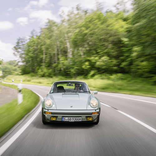 1975 Porsche 911 Turbo 3.0 Coupe Front View
