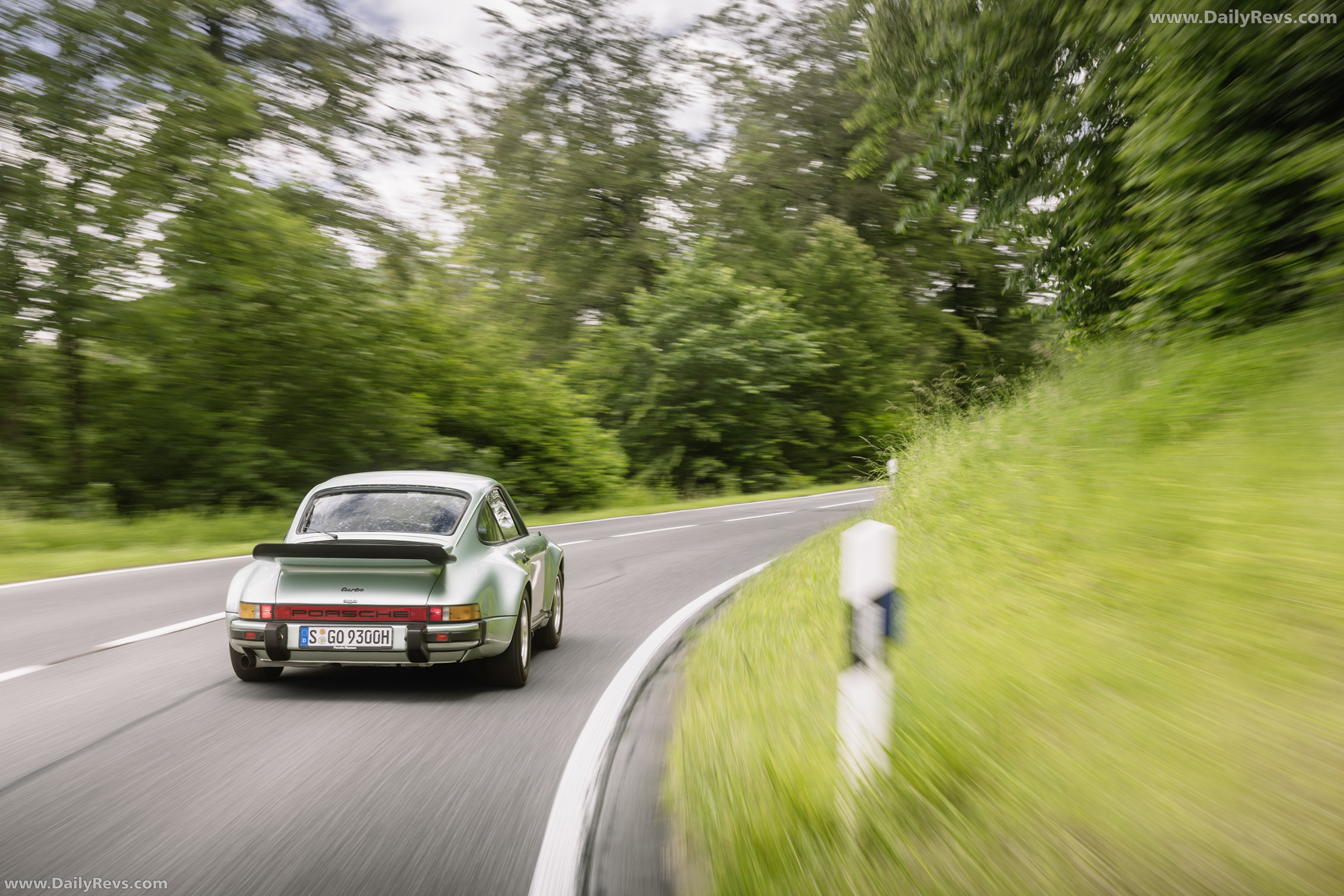 1975 Porsche 911 Turbo 3.0 Coupe Rear View
