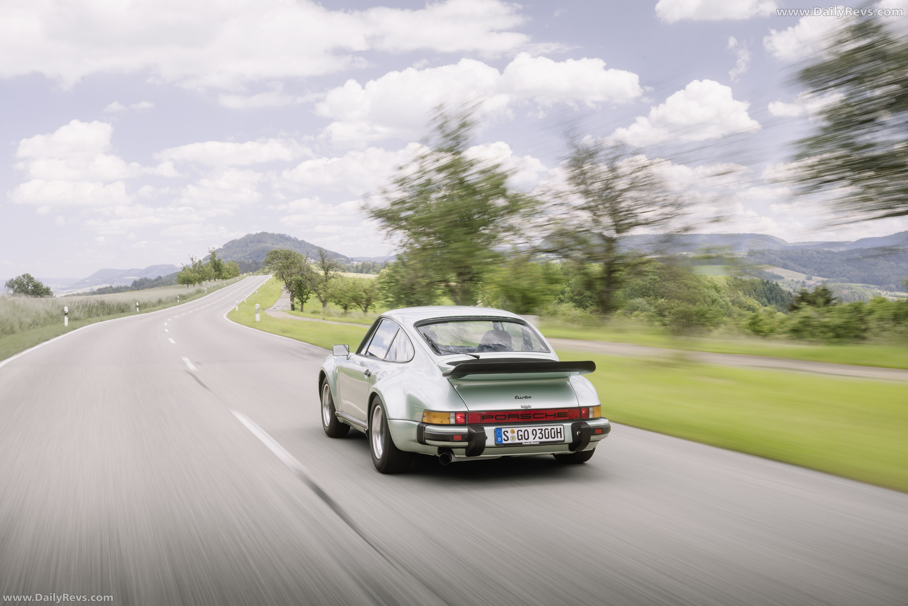 1975 Porsche 911 Turbo 3.0 Coupe Rear View