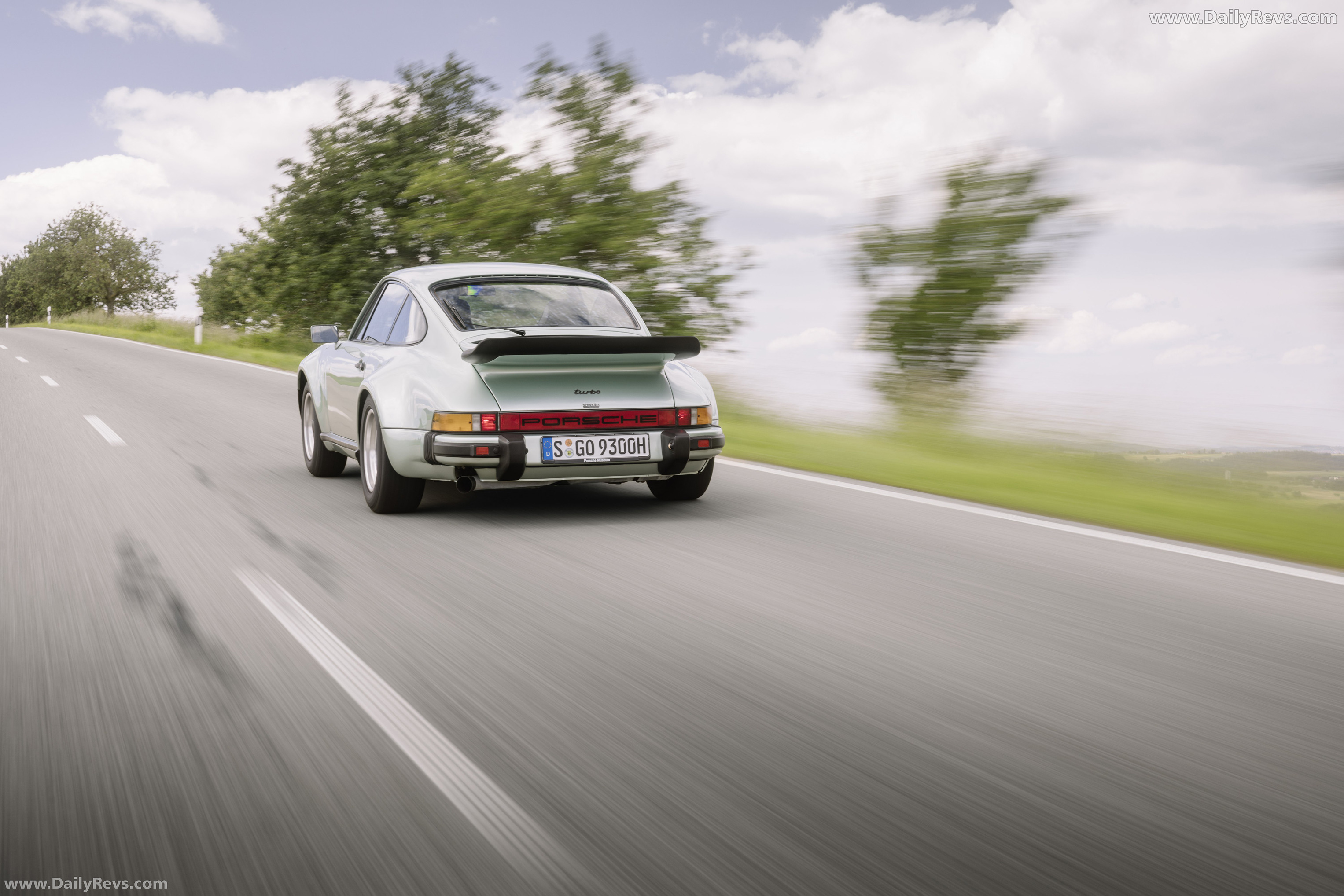 1975 Porsche 911 Turbo 3.0 Coupe Rear View