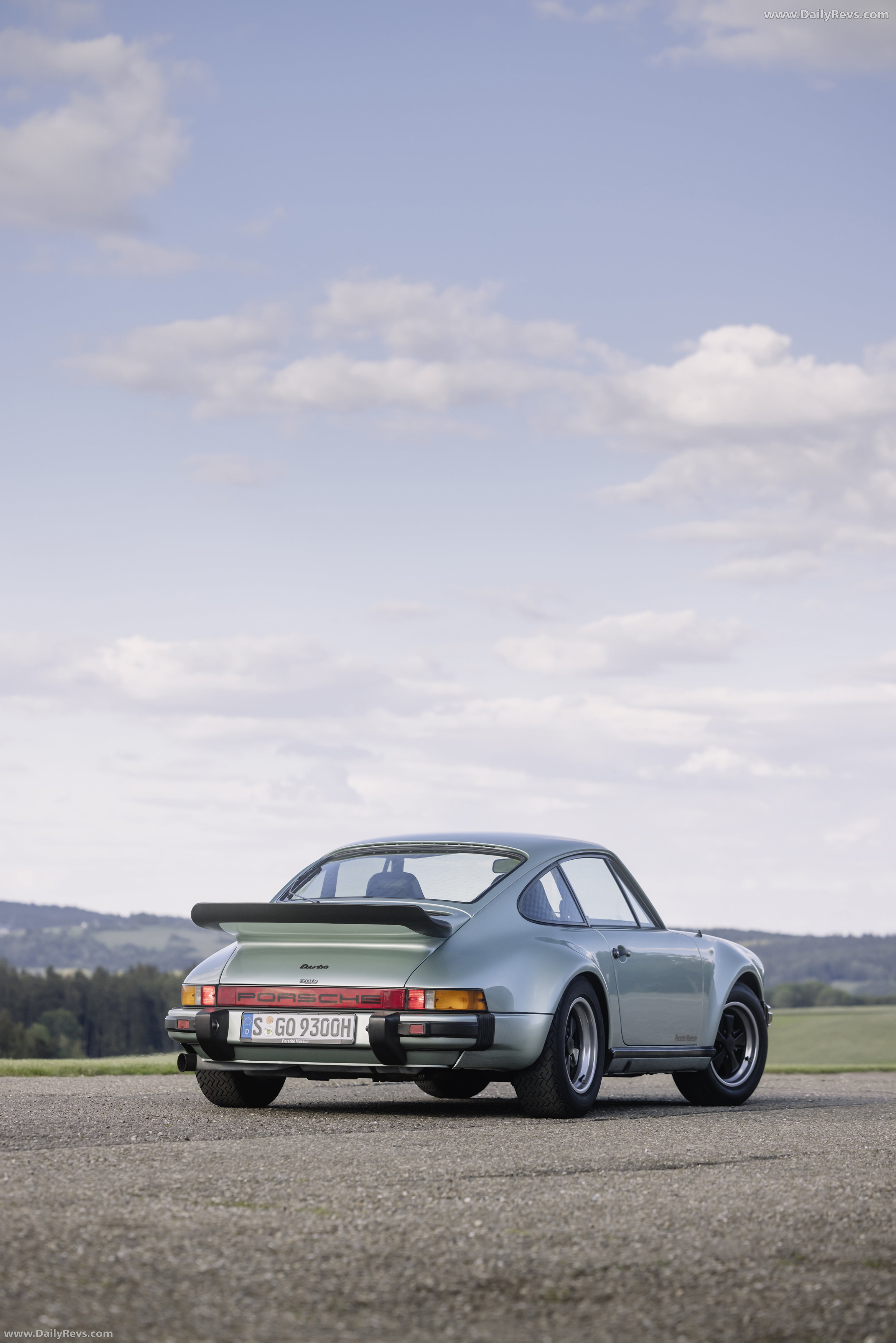 1975 Porsche 911 Turbo 3.0 Coupe Rear View