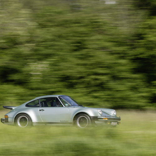 1975 Porsche 911 Turbo 3.0 Coupe Side View