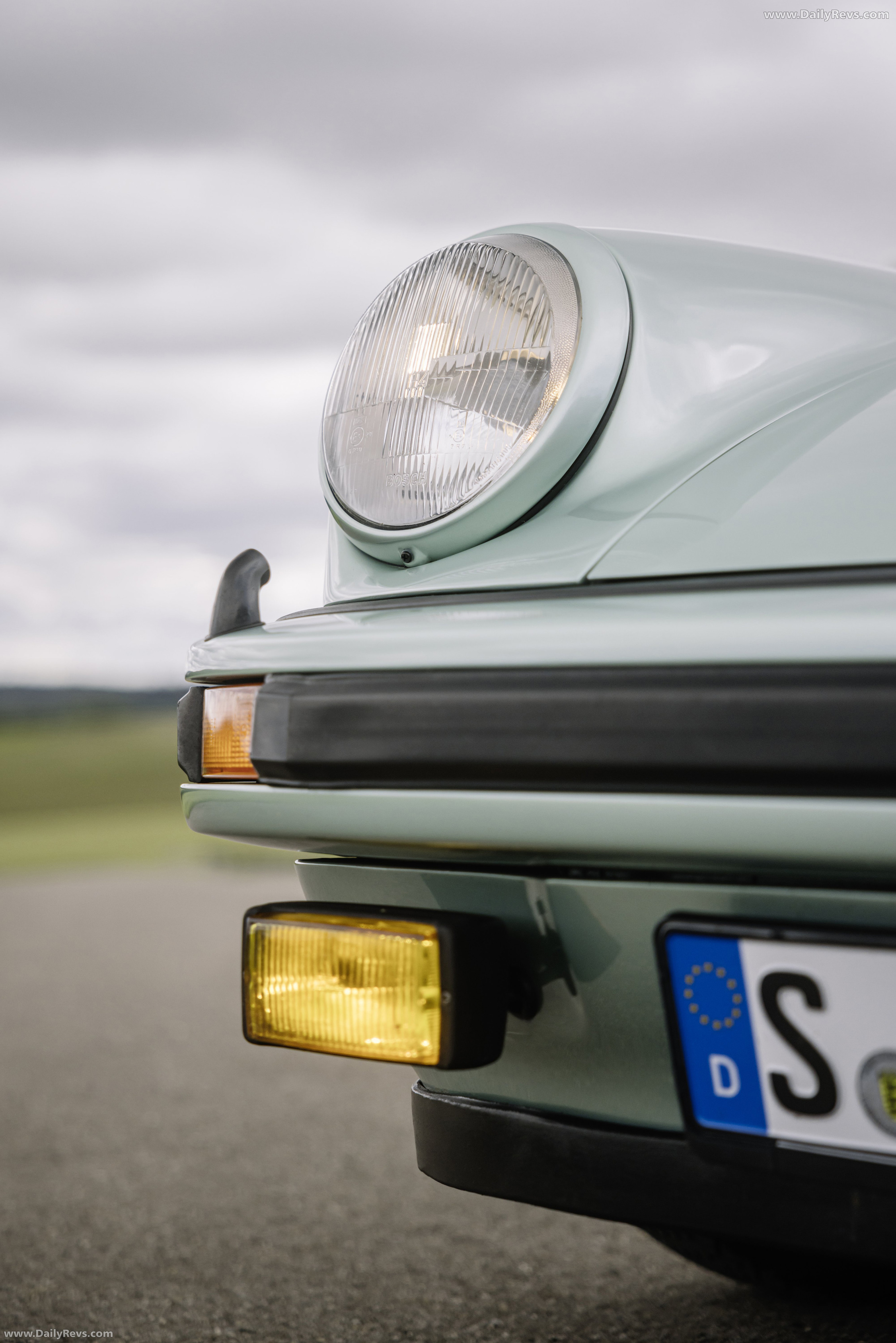 1975 Porsche 911 Turbo 3.0 Coupe Exterior