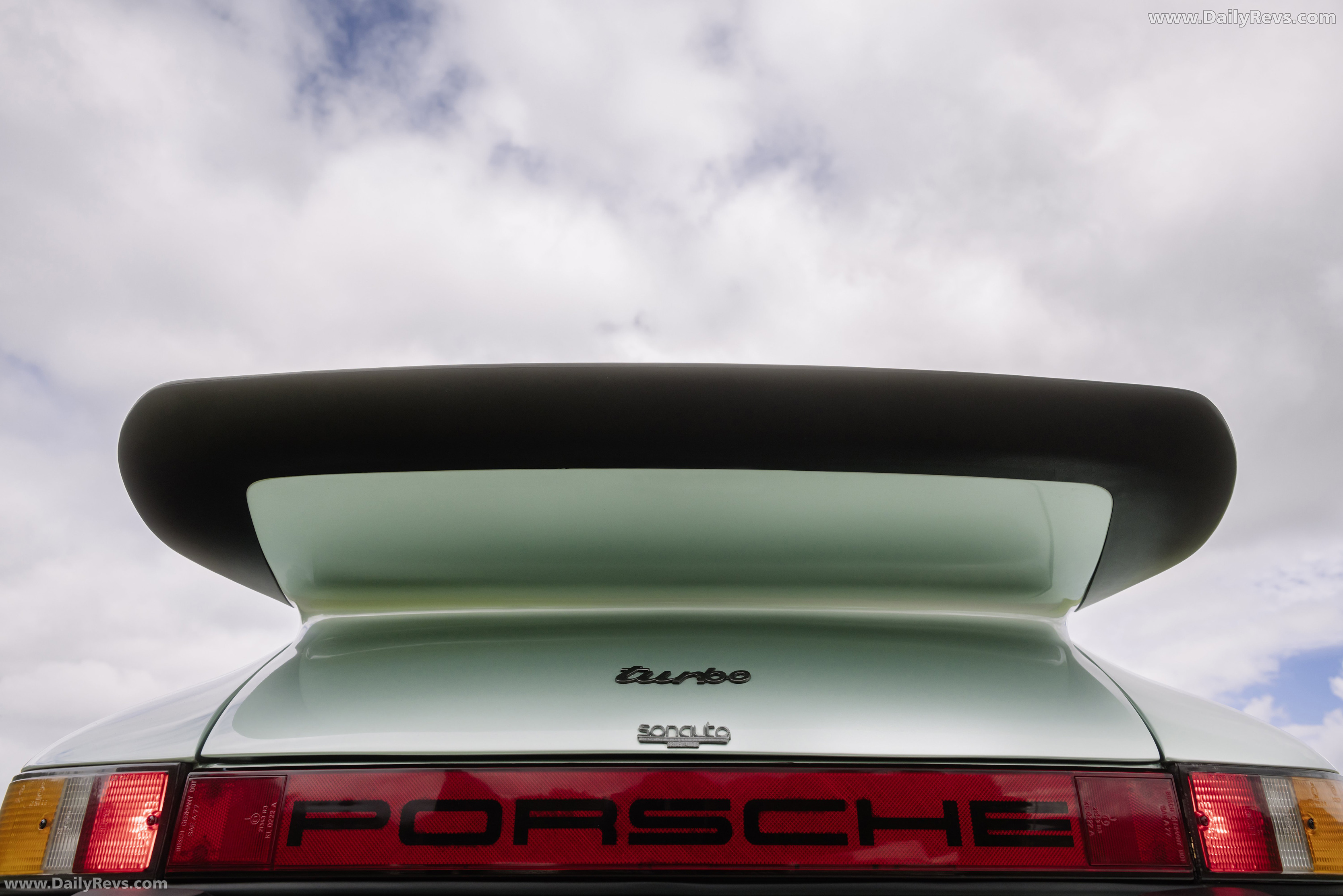 1975 Porsche 911 Turbo 3.0 Coupe Exterior