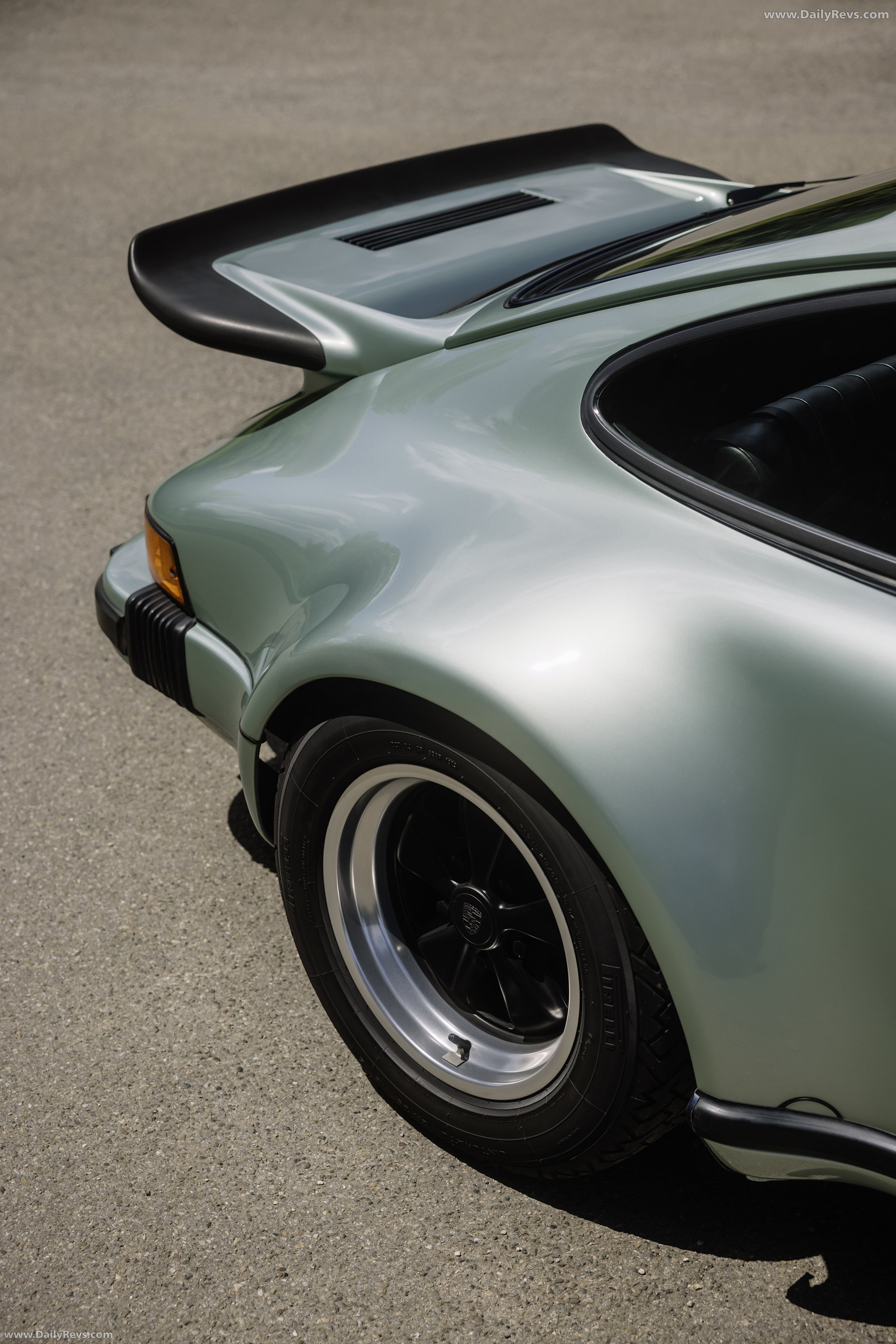 1975 Porsche 911 Turbo 3.0 Coupe Exterior