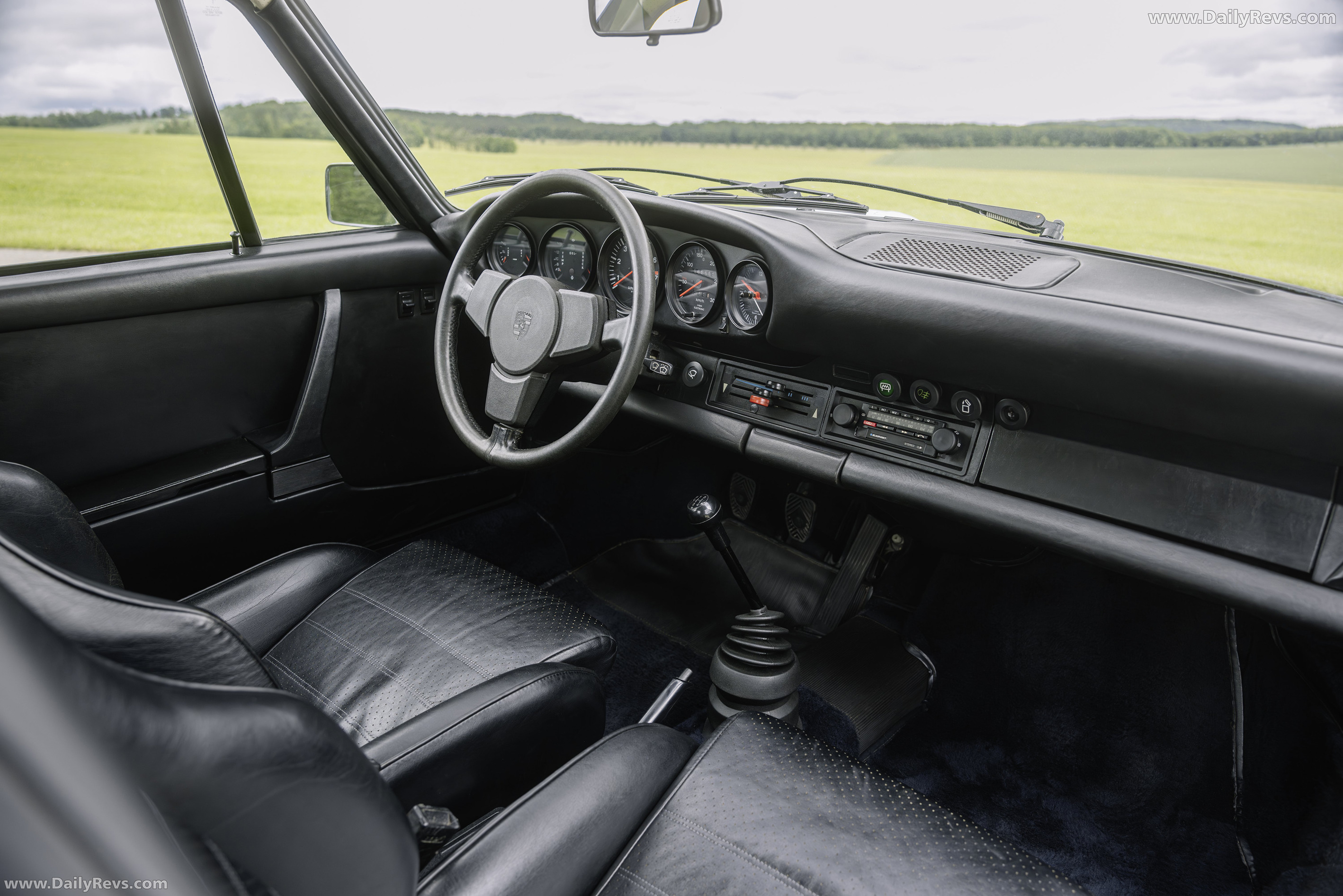 1975 Porsche 911 Turbo 3.0 Coupe Interior