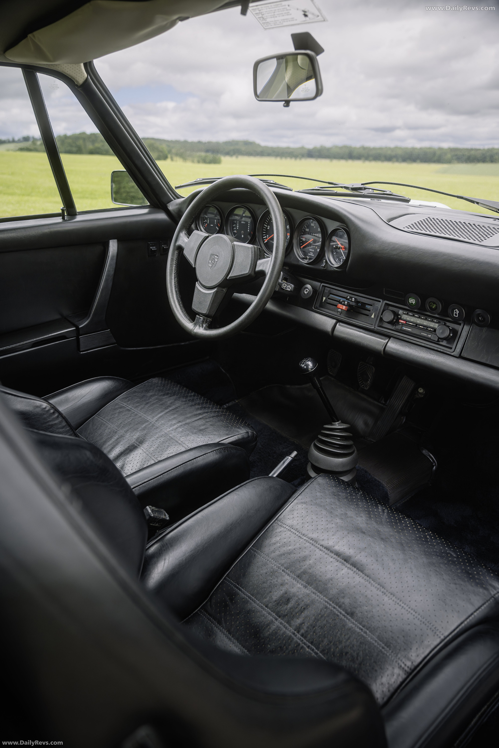 1975 Porsche 911 Turbo 3.0 Coupe Interior