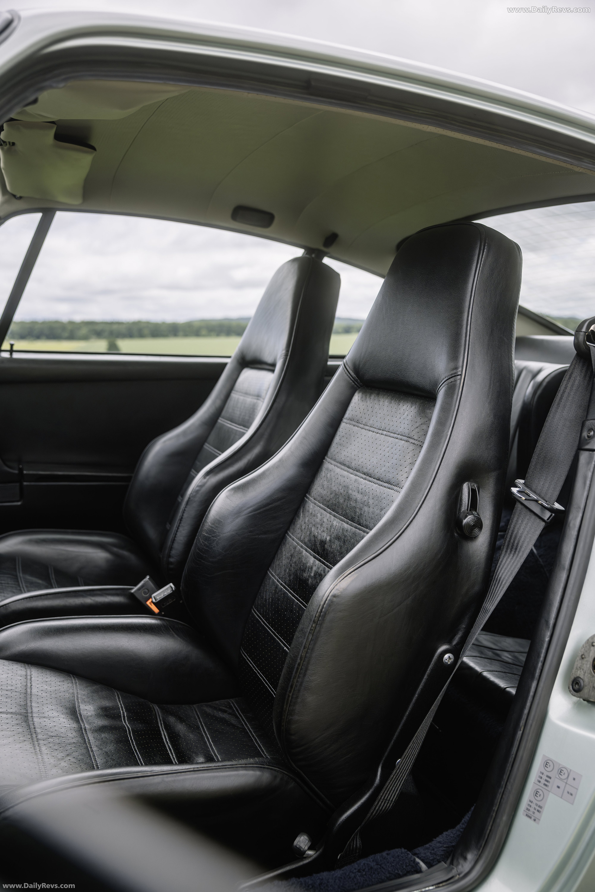 1975 Porsche 911 Turbo 3.0 Coupe Interior