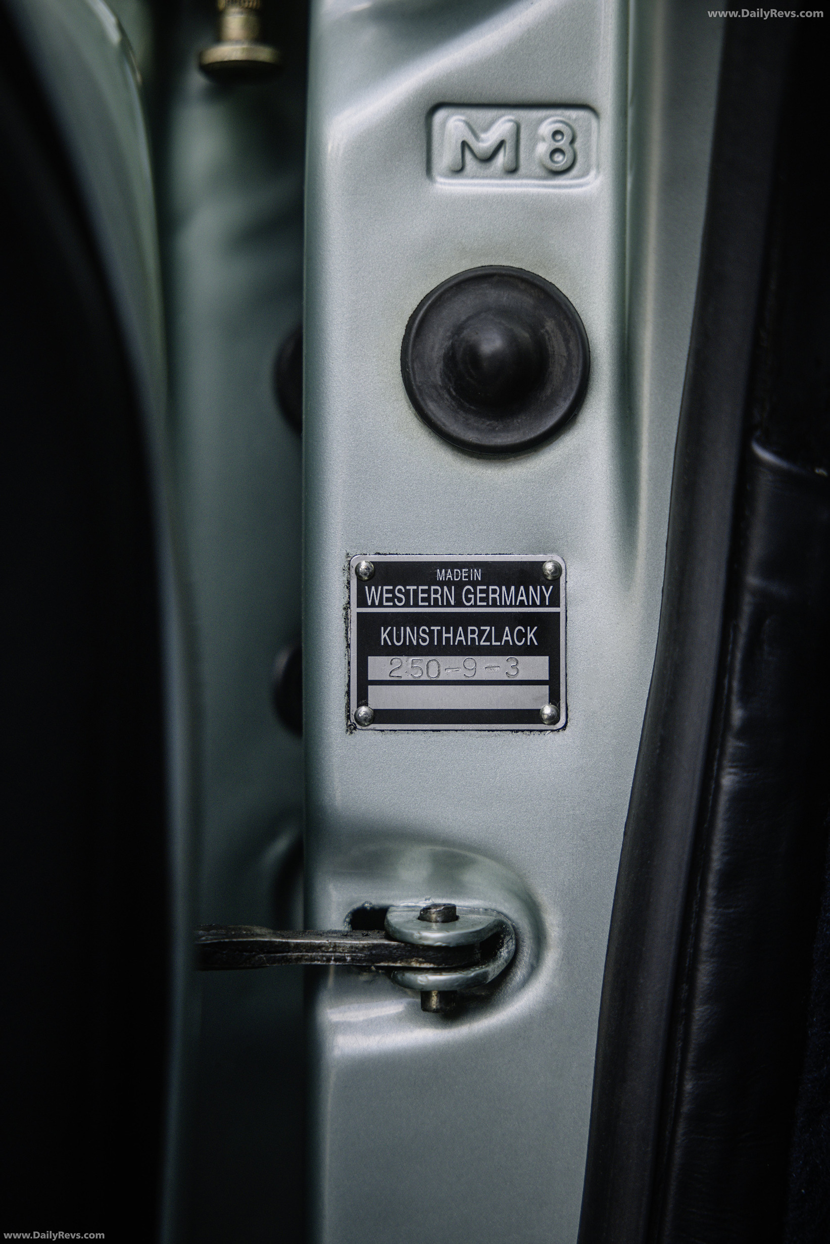 1975 Porsche 911 Turbo 3.0 Coupe Interior