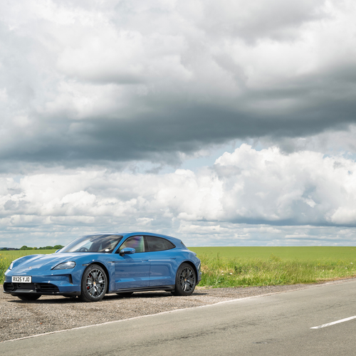 2025 Porsche Taycan GTS Sport Turismo J1 II UK Version Front View