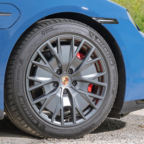 2025 Porsche Taycan GTS Sport Turismo J1 II UK Version Exterior