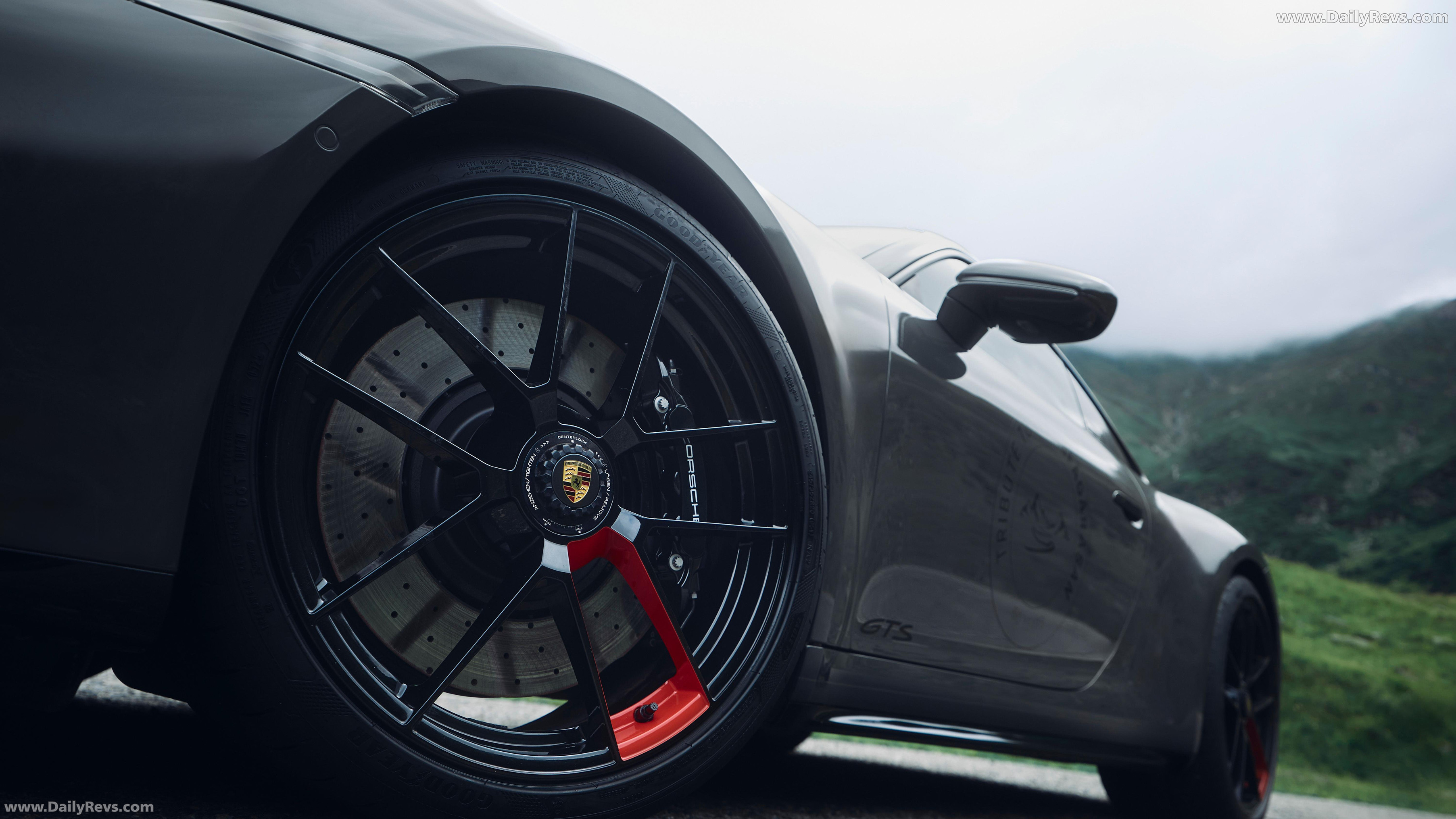 2025 Porsche 911 Carrera 4 GTS Tribute to Transfăgărășan Exterior