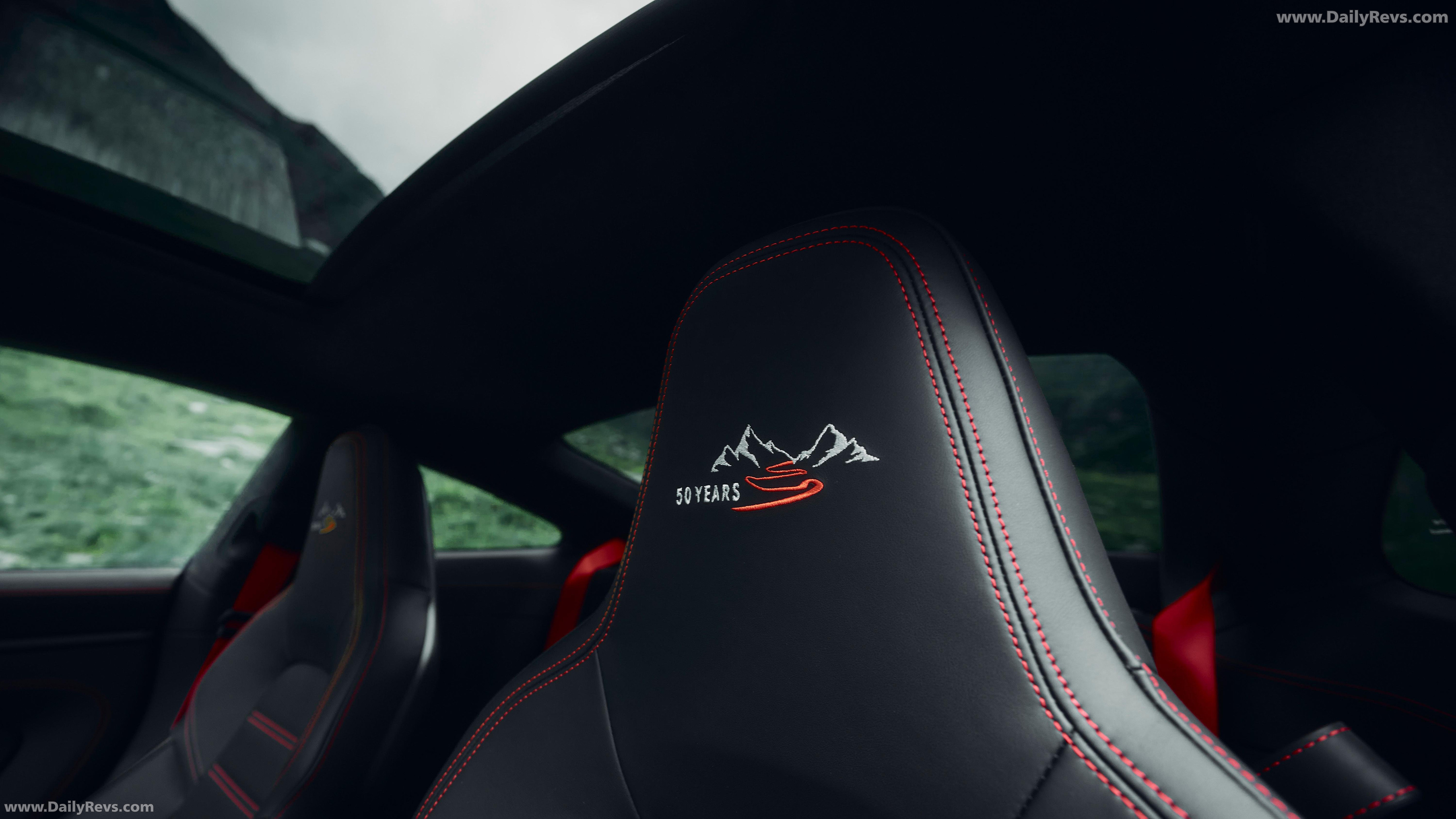 2025 Porsche 911 Carrera 4 GTS Tribute to Transfăgărășan Interior