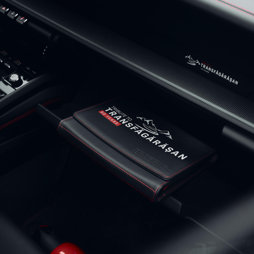 2025 Porsche 911 Carrera 4 GTS Tribute to Transfăgărășan Interior