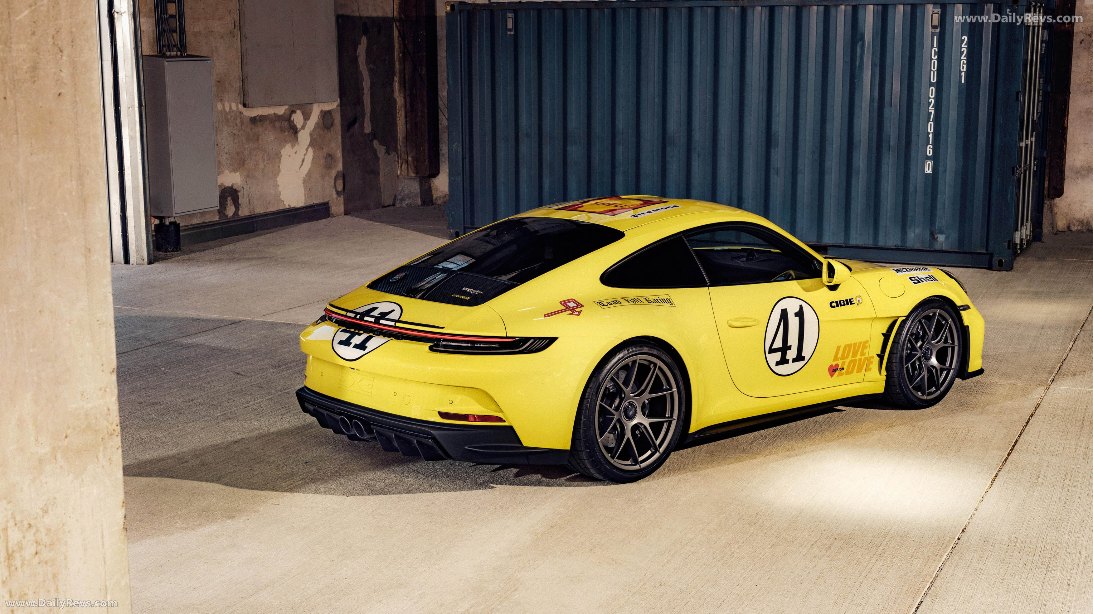 2025 Porsche 911 S/T Rear View
