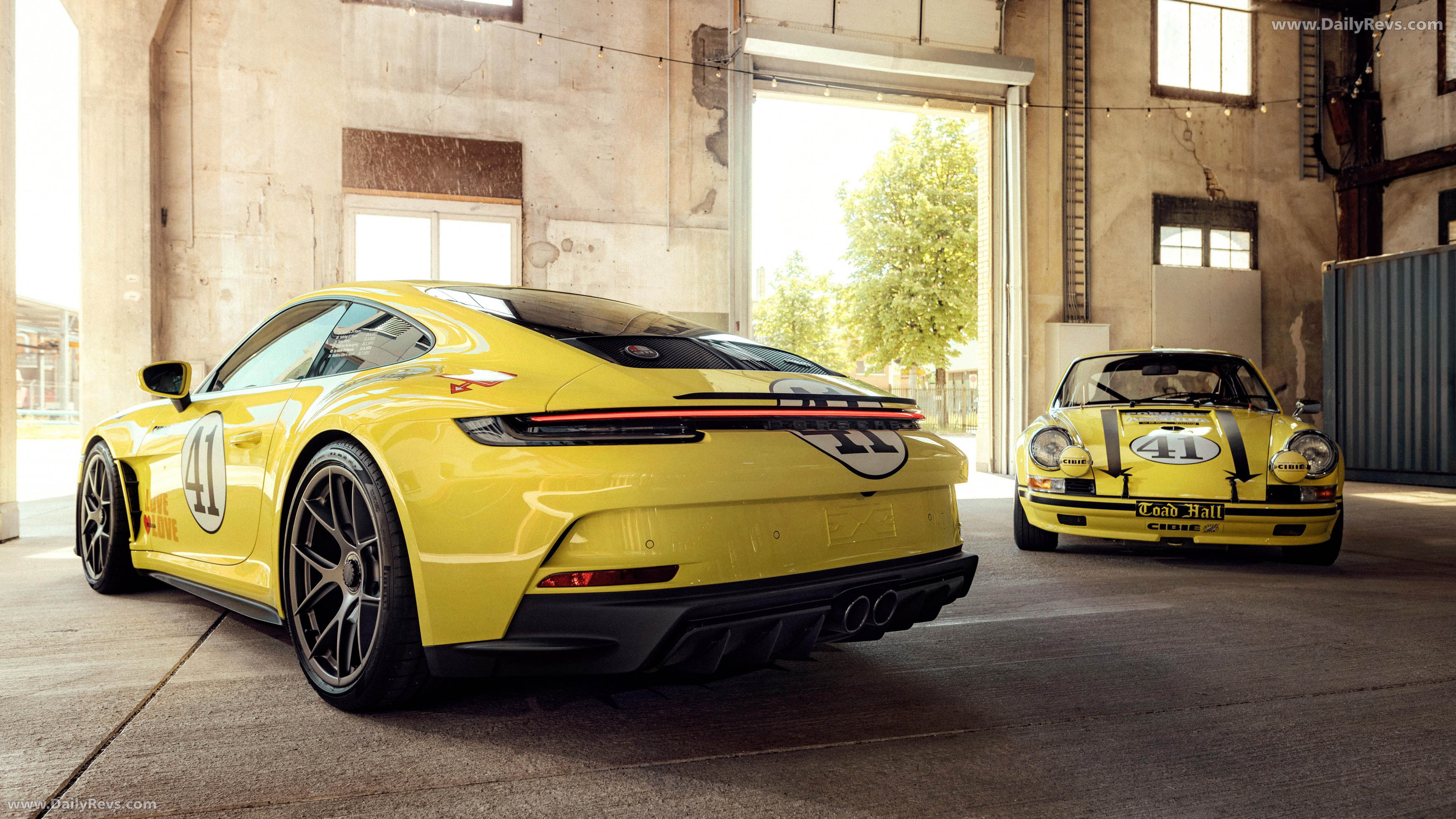 2025 Porsche 911 S/T Rear View