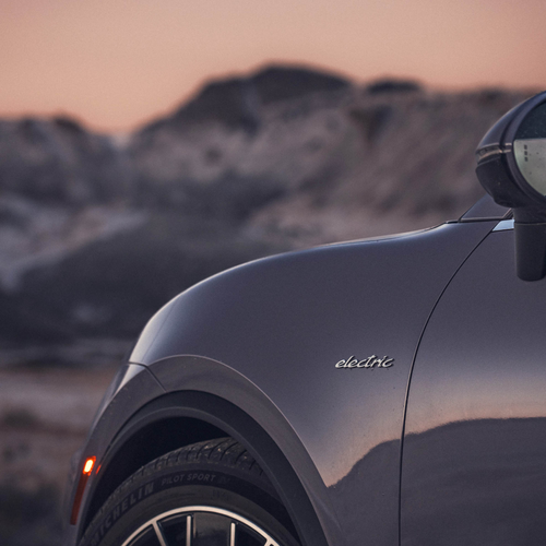 2025 Porsche Macan 4S Provence Exterior