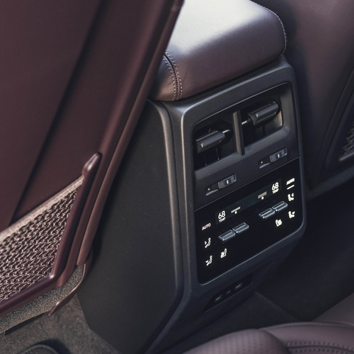 2025 Porsche Macan 4S Provence Interior