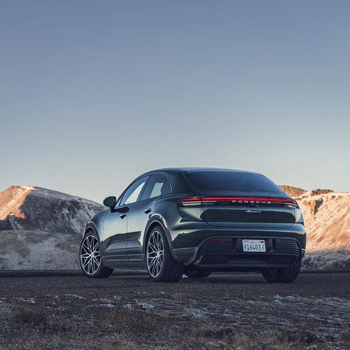 2025 Porsche Macan 4 Oak Green Rear View