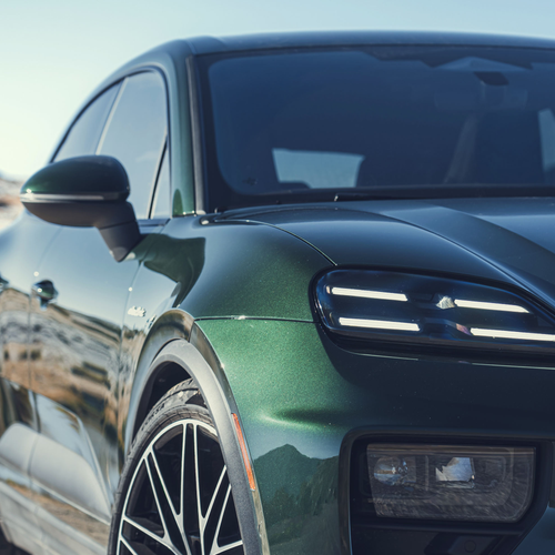 2025 Porsche Macan 4 Oak Green Exterior
