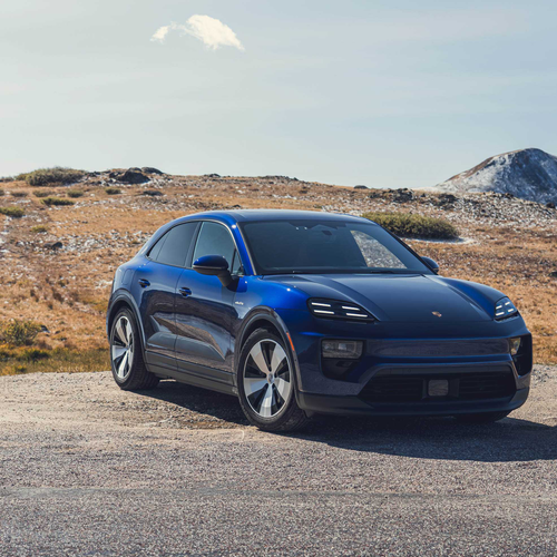 2025 Porsche Macan Gentian Blue H2 Front View