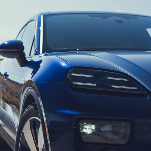 2025 Porsche Macan Gentian Blue H2 Exterior