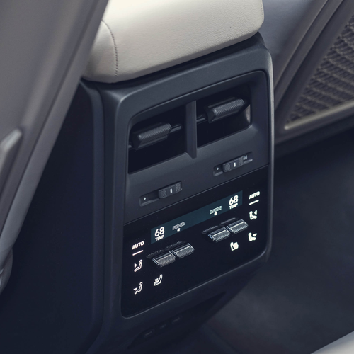 2025 Porsche Macan Gentian Blue H2 Interior