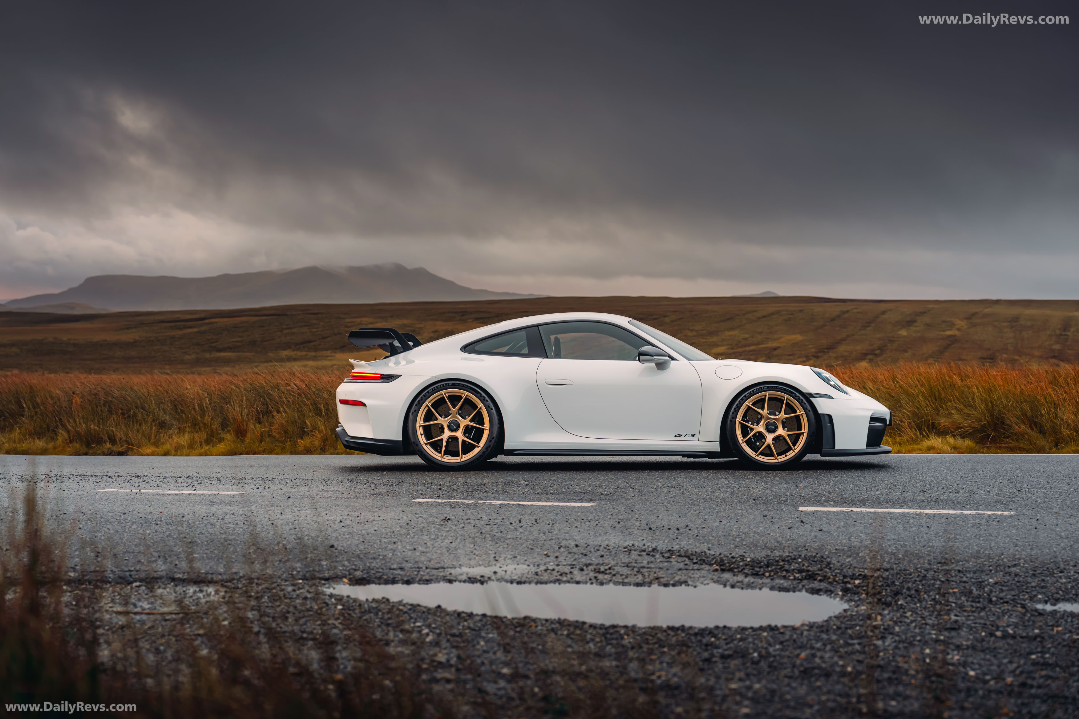 2025 Porsche 911 GT3 992 ll UK Version Side View