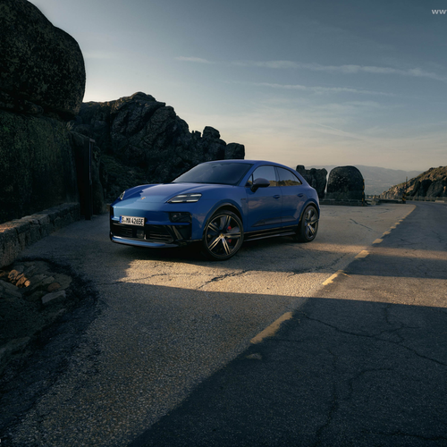 2026 Porsche Macan GTS H2 Front View