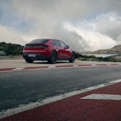 2026 Porsche Macan GTS H2 Rear View