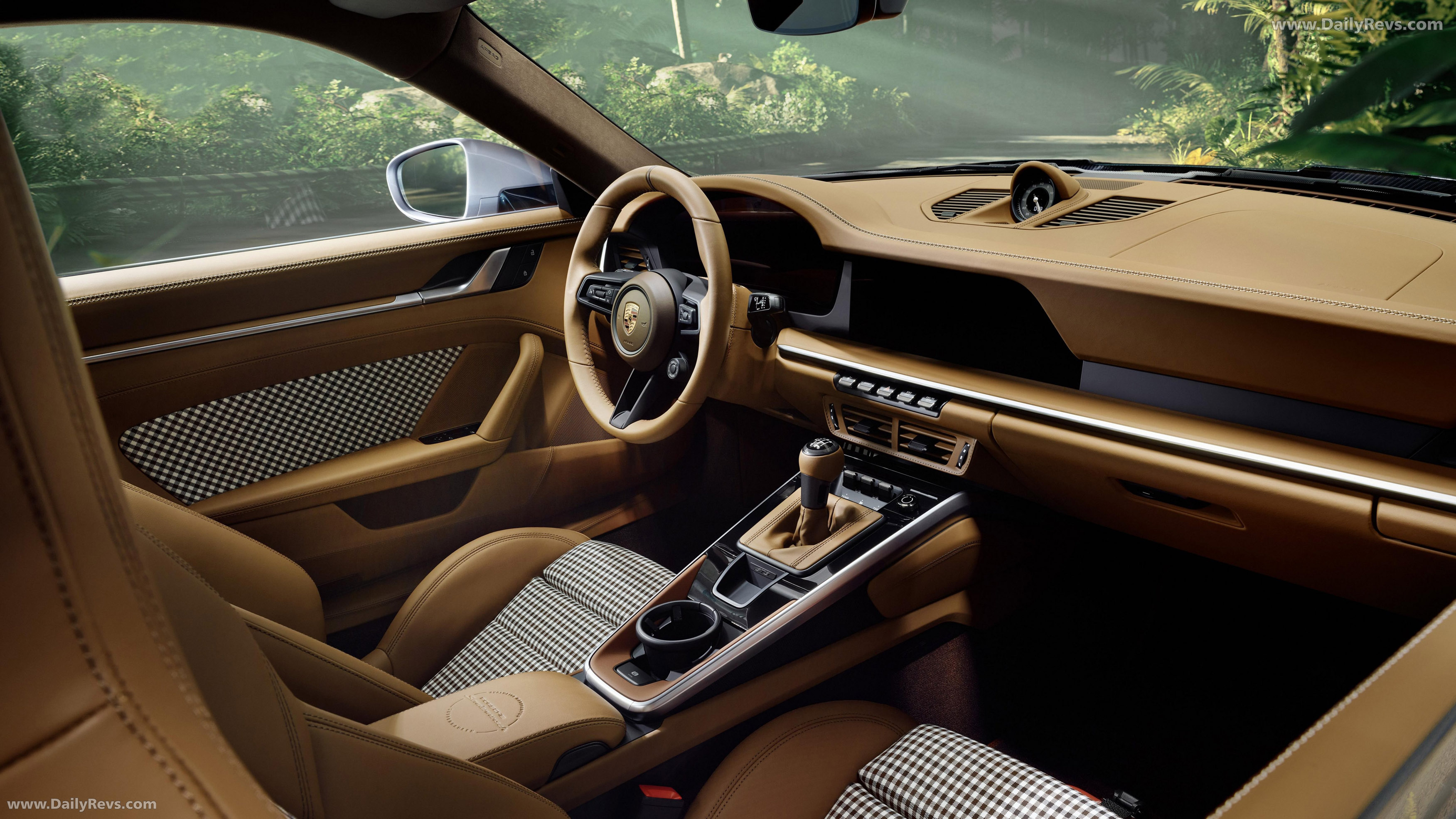 2025 Porsche 911 GT3 Touring Ocelot 992 Interior