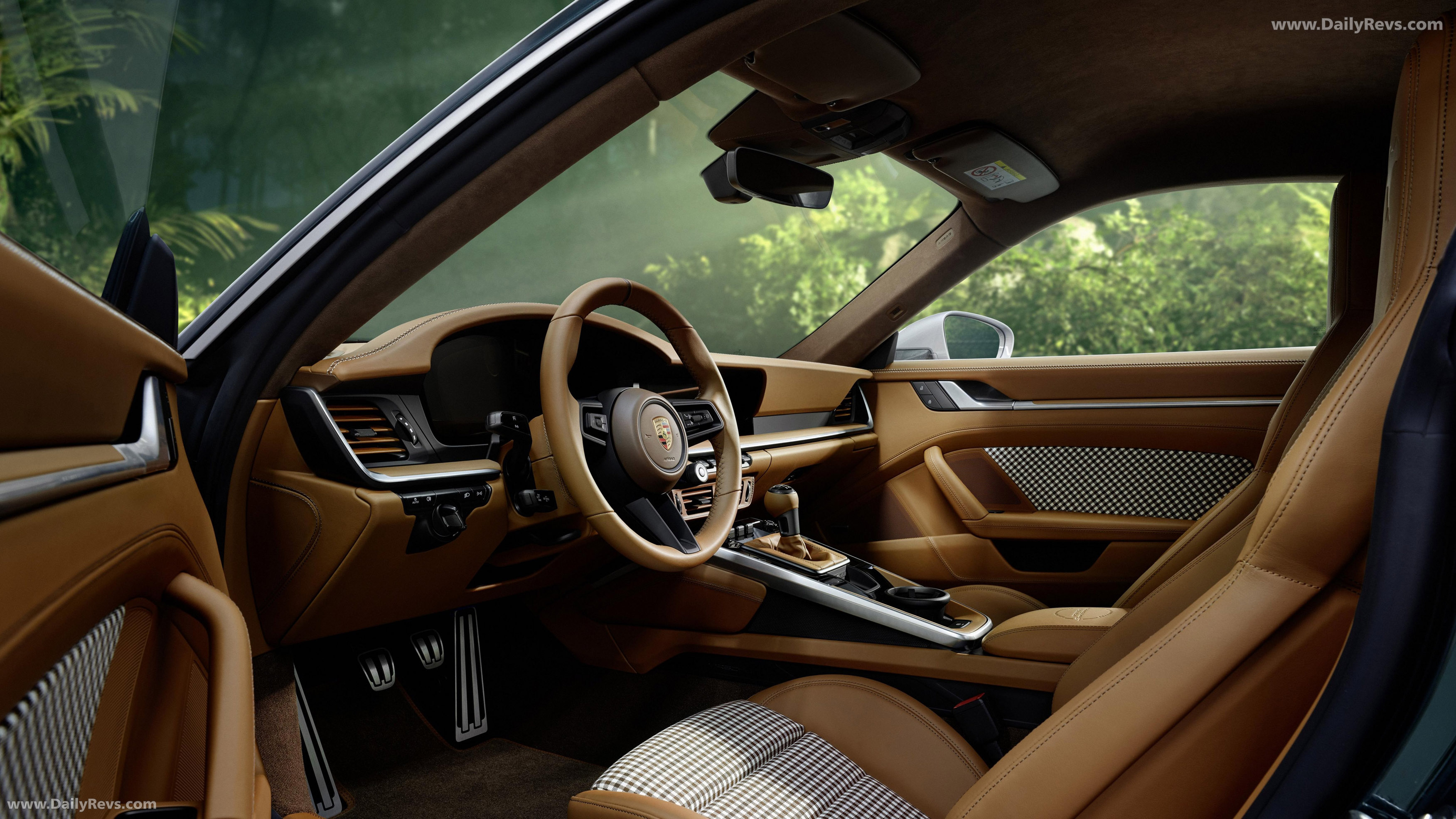 2025 Porsche 911 GT3 Touring Ocelot 992 Interior
