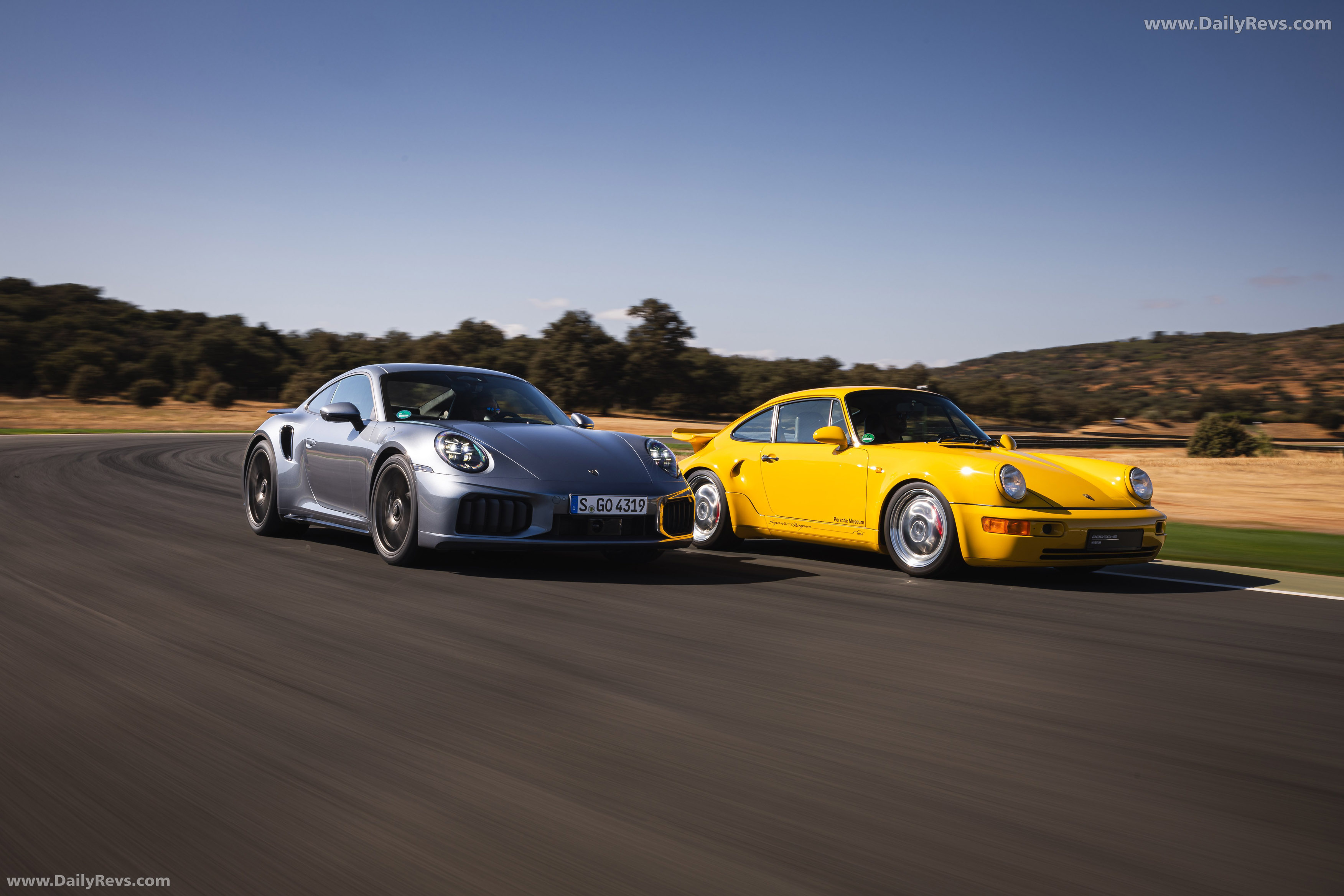 1992 Porsche 911 Turbo S 3.3 964 Front View
