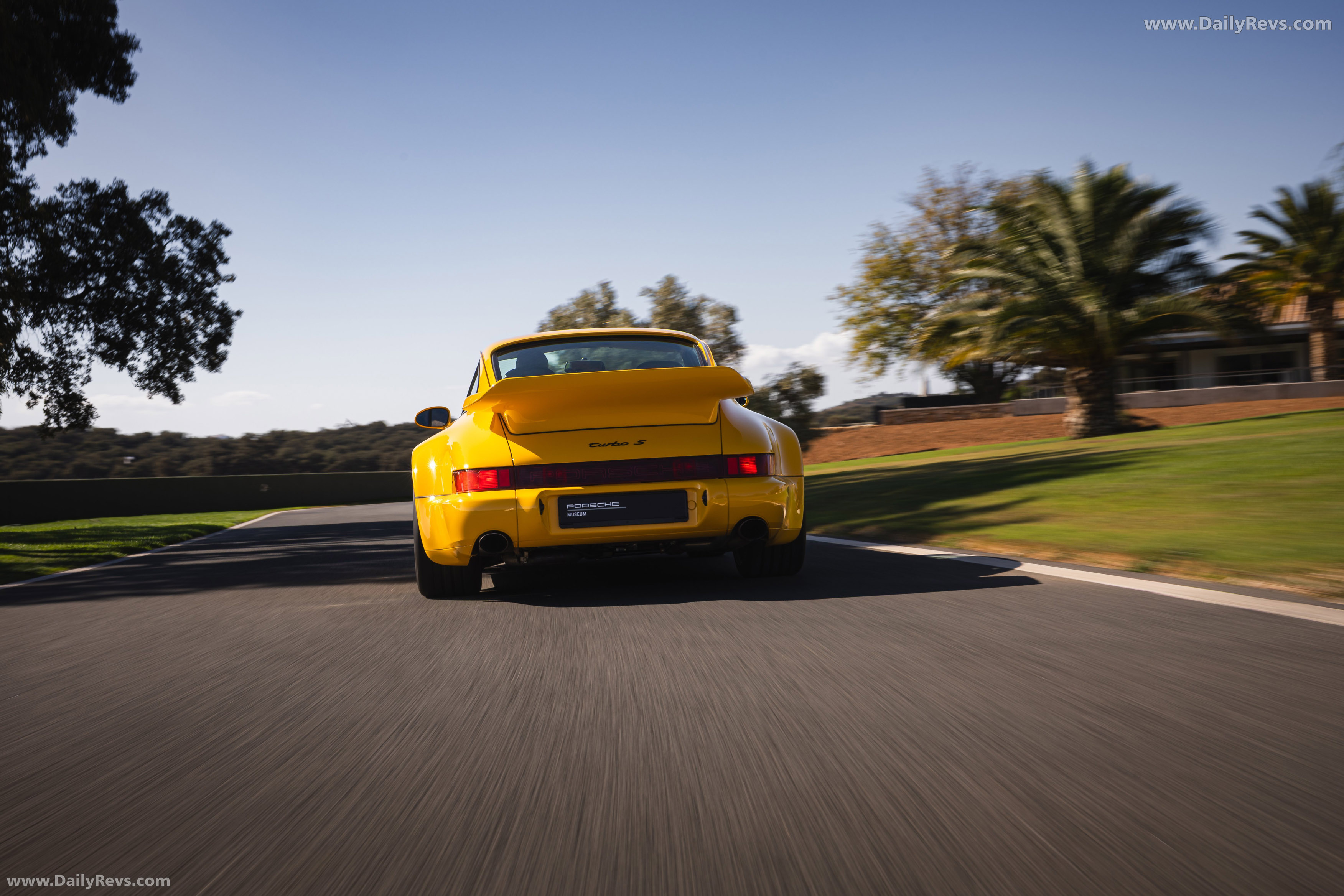 1992 Porsche 911 Turbo S 3.3 964 Rear View