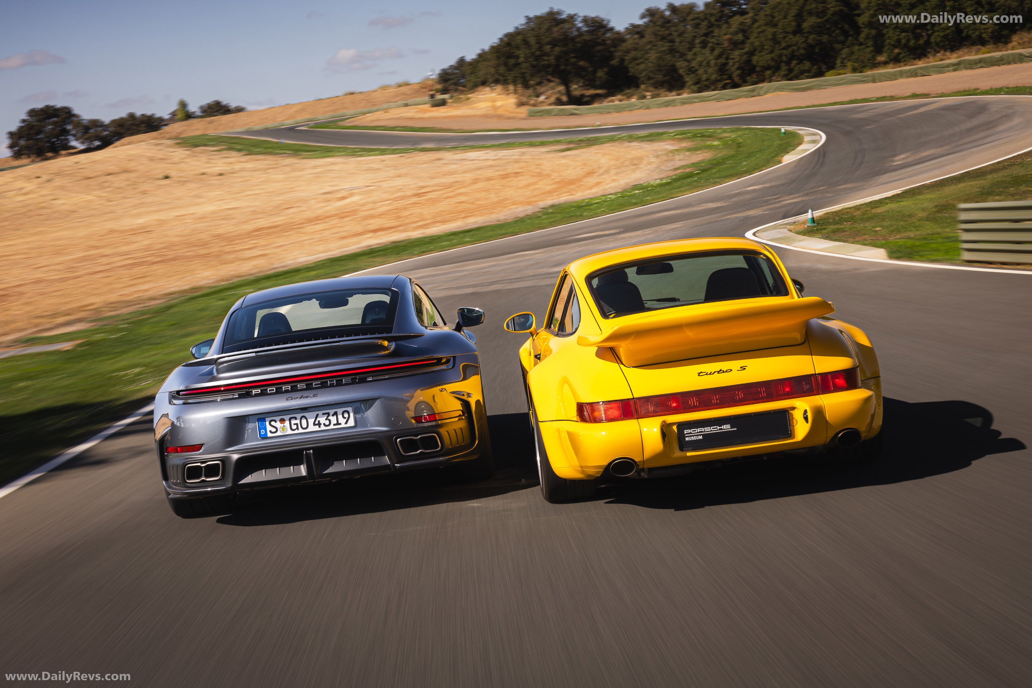 1992 Porsche 911 Turbo S 3.3 964 Rear View