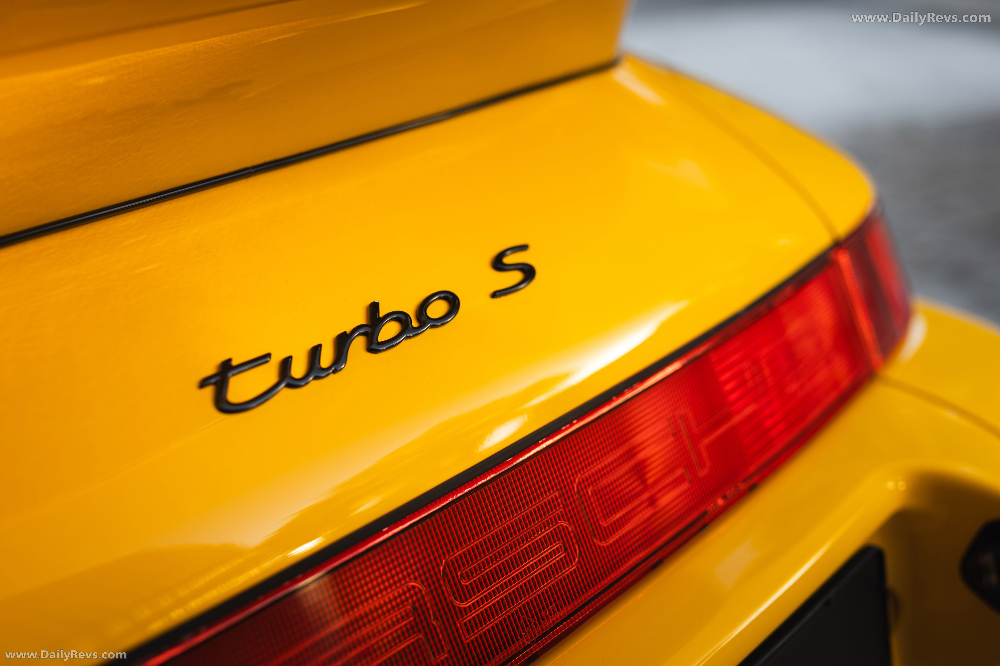 1992 Porsche 911 Turbo S 3.3 964 Exterior