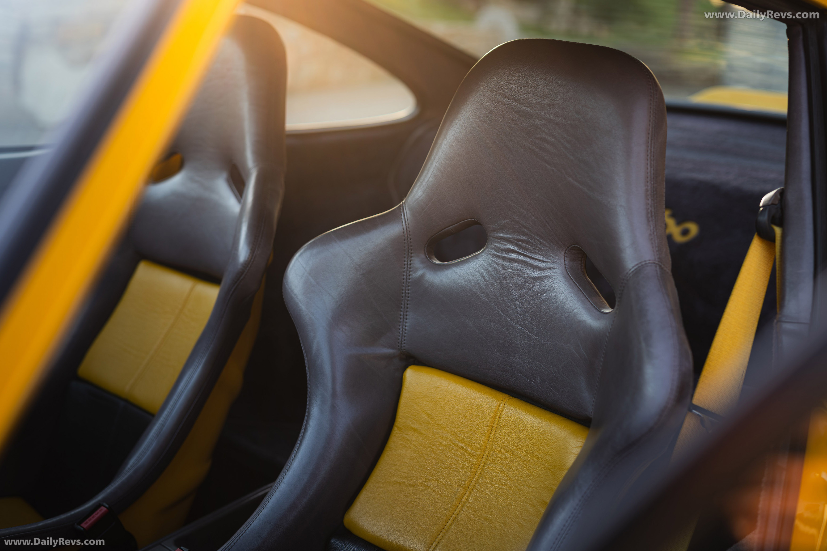 1992 Porsche 911 Turbo S 3.3 964 Interior