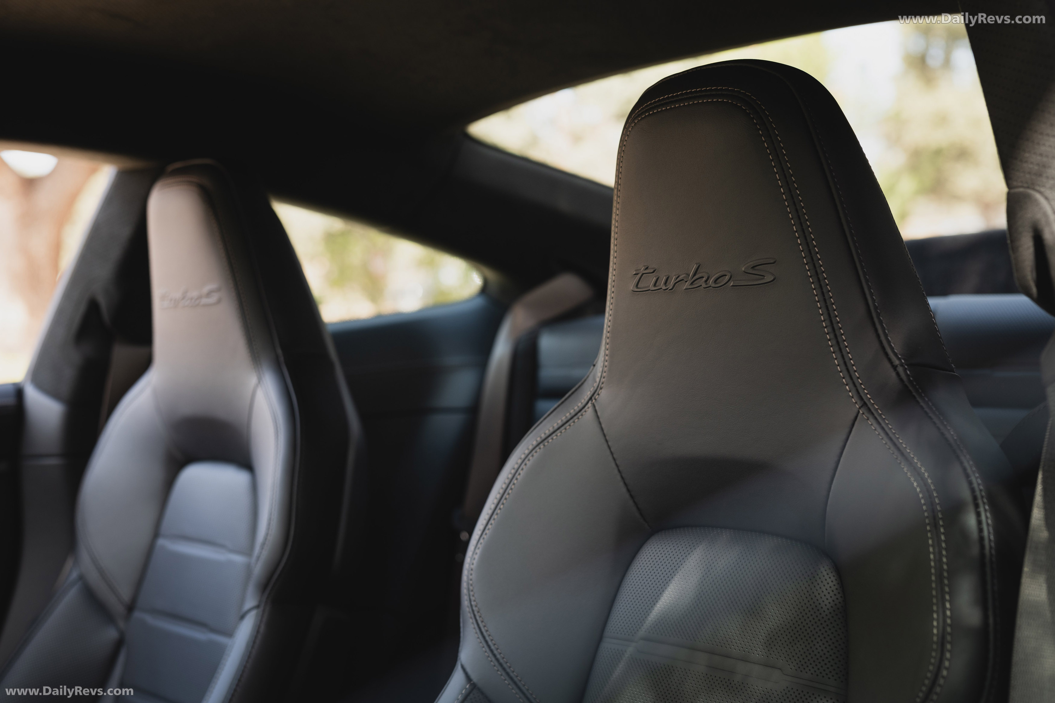2026 Porsche 911 Turbo S 992 ll Vanadium Grey Interior