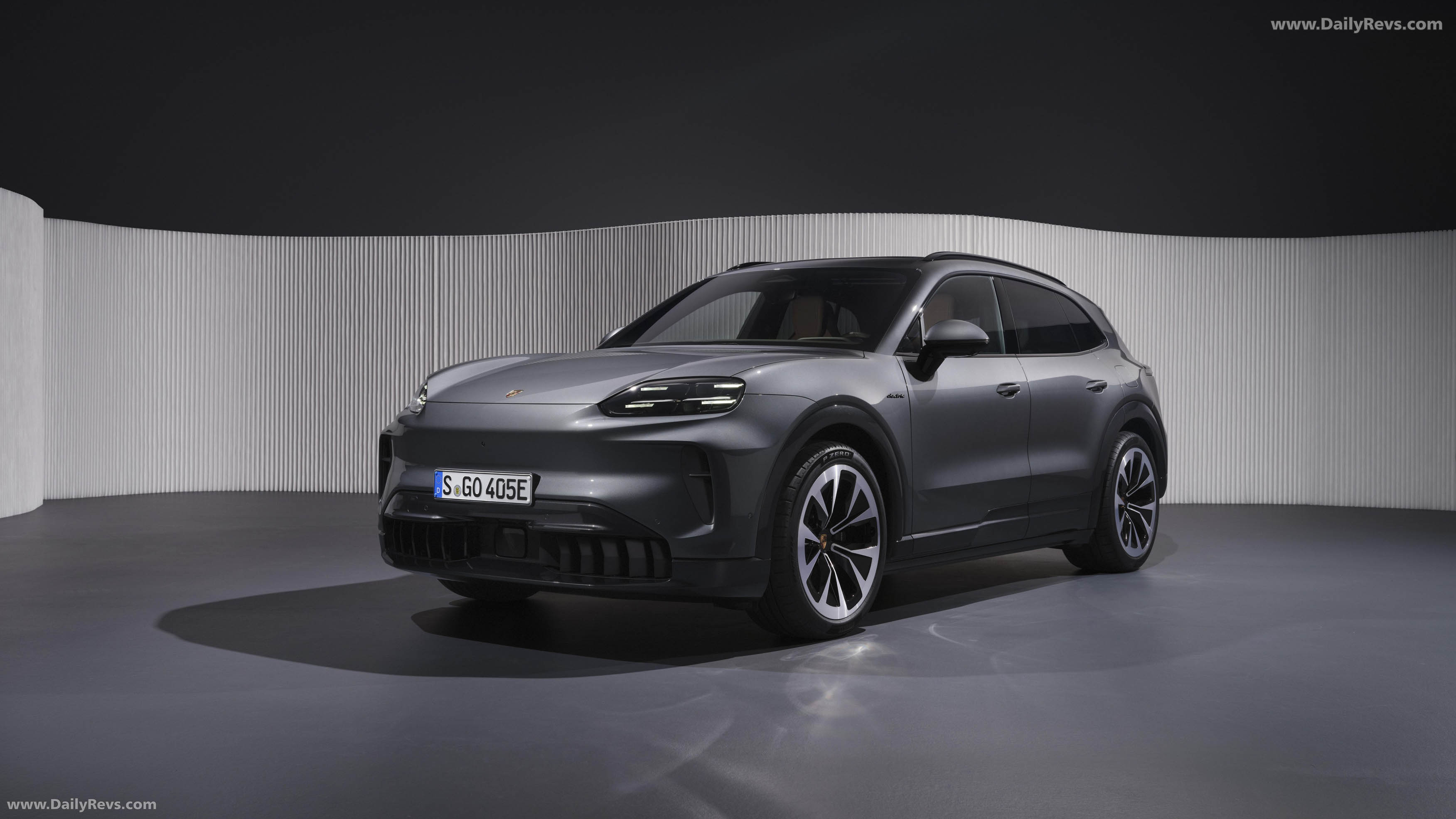2027 Porsche Cayenne Electric Front View