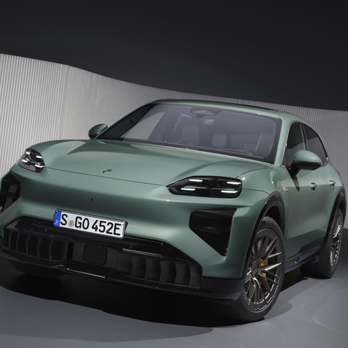 2027 Porsche Cayenne Turbo Electric Front View