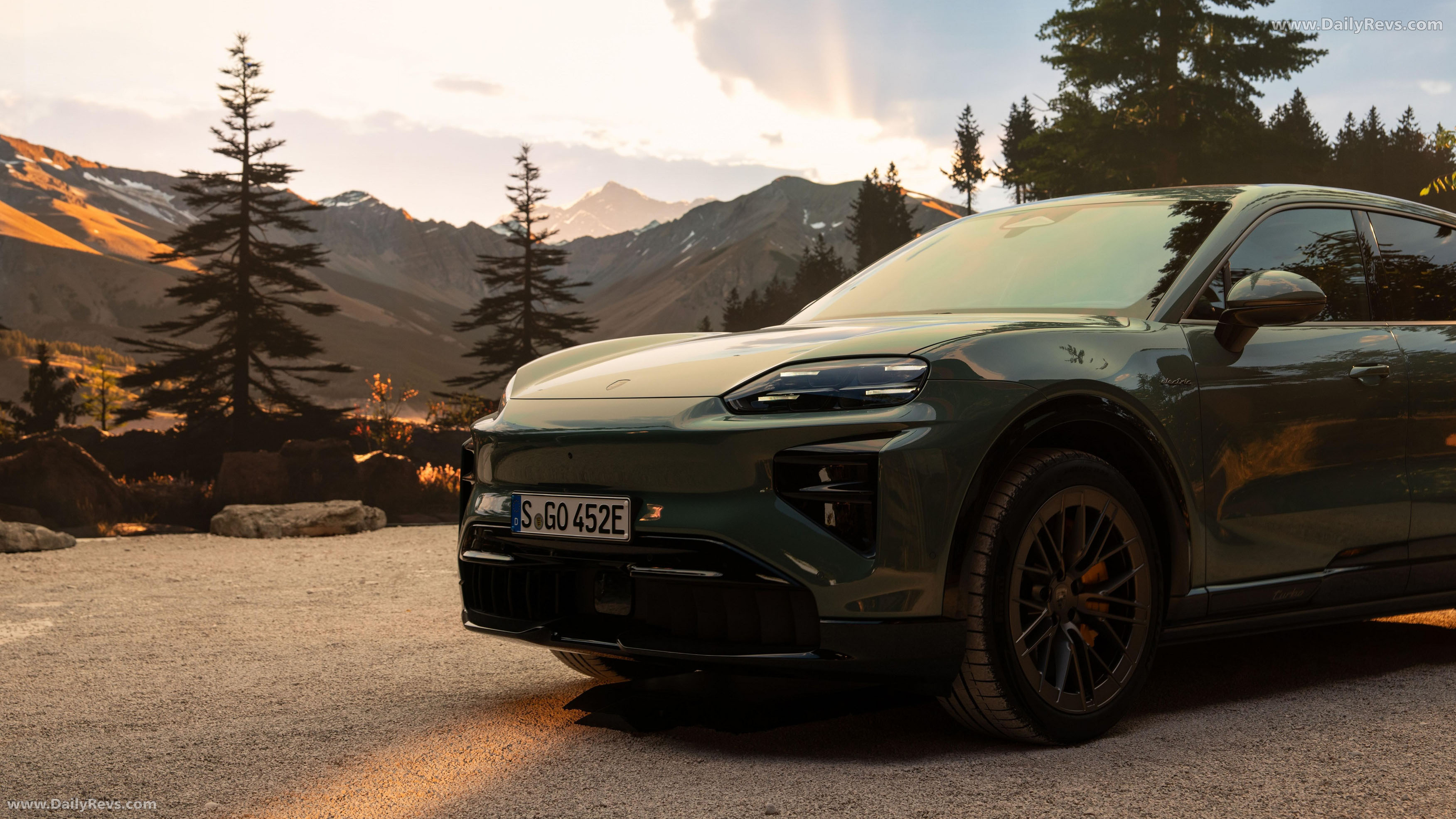 2027 Porsche Cayenne Turbo Electric Exterior