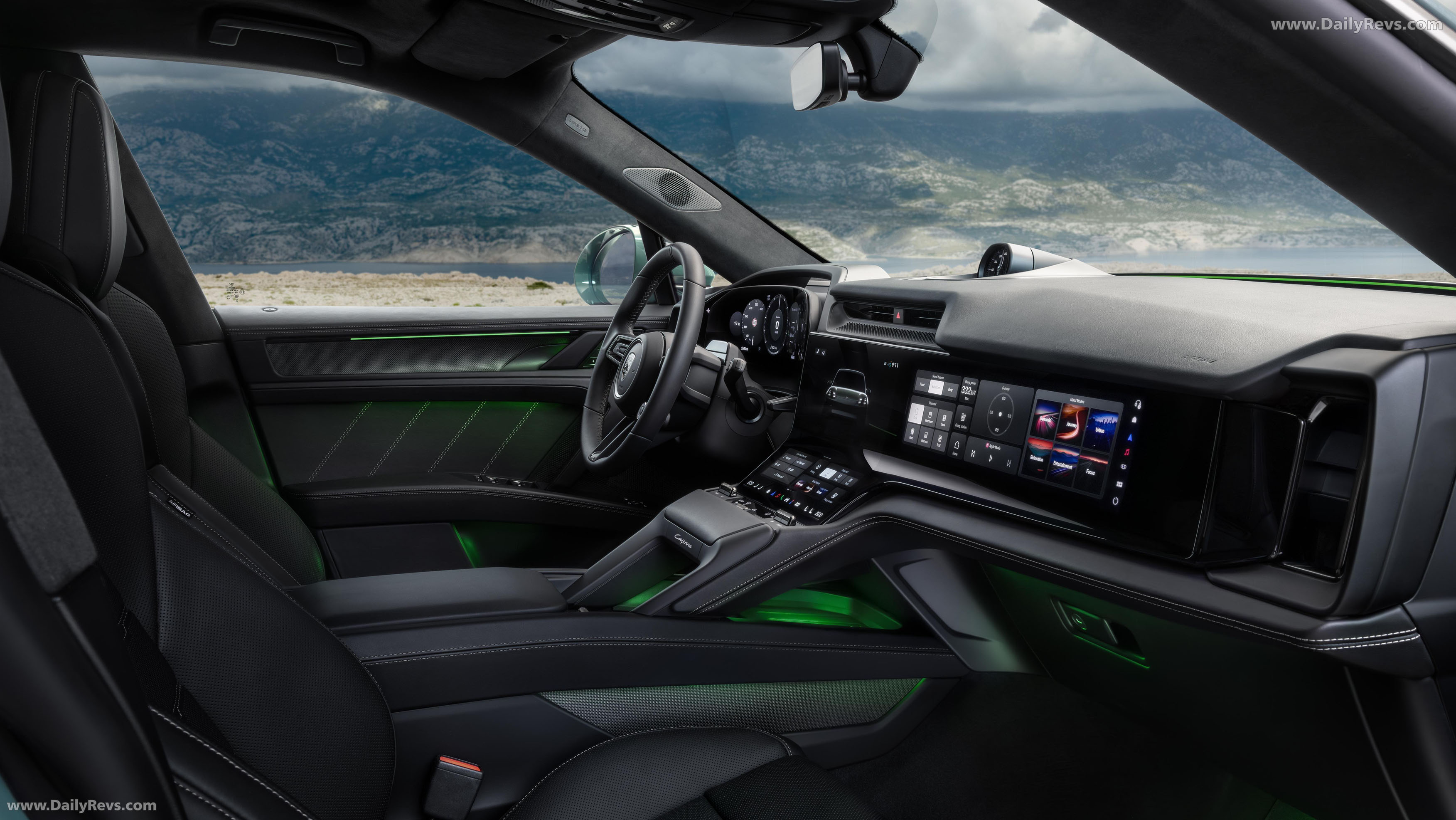 2027 Porsche Cayenne Turbo Electric Interior
