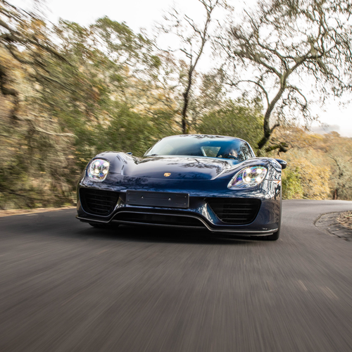 2015 Porsche 918 Spyder Front View