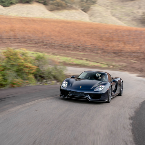 2015 Porsche 918 Spyder Front View