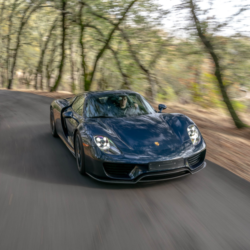 2015 Porsche 918 Spyder Front View