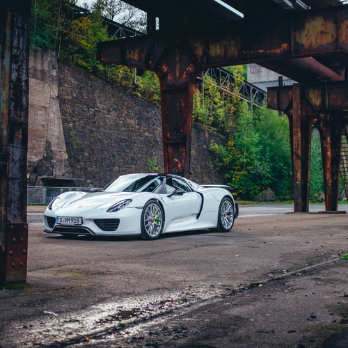 2015 Porsche 918 Spyder Front View