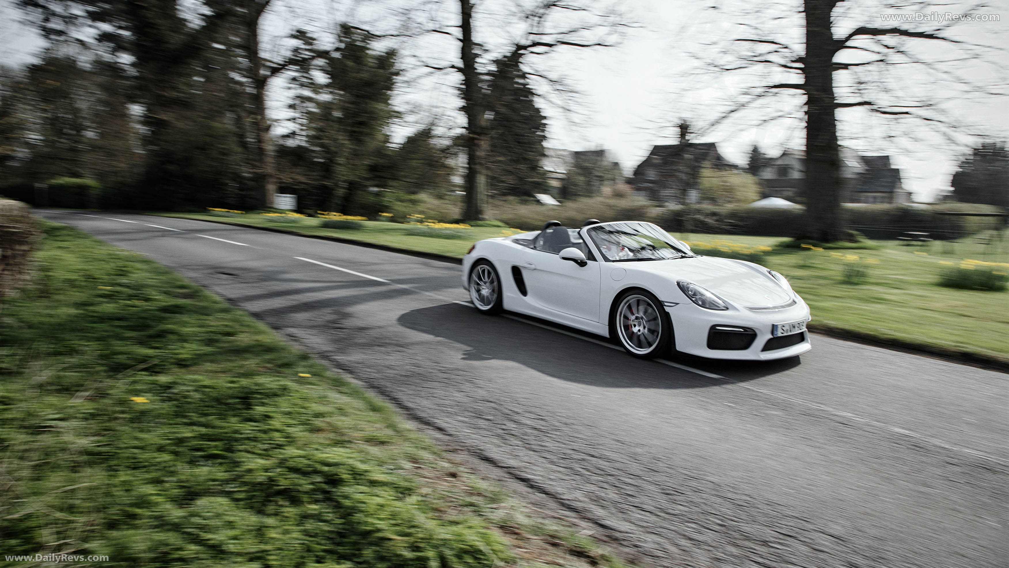 2015 Porsche 918 Spyder Front View