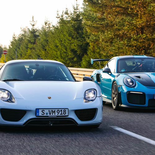 2015 Porsche 918 Spyder Front View