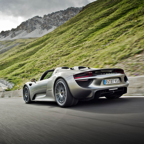 2015 Porsche 918 Spyder Rear View