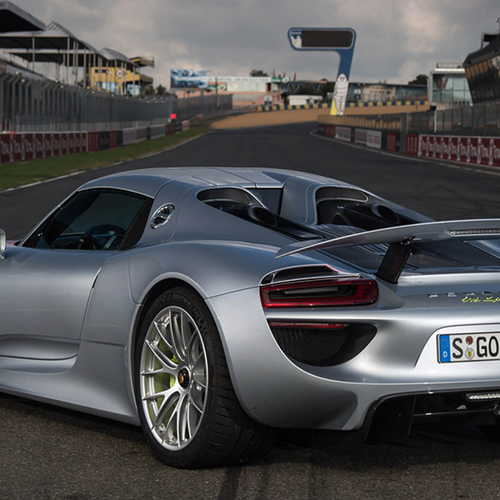2015 Porsche 918 Spyder Rear View